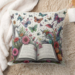 Magic Books Large Kissen