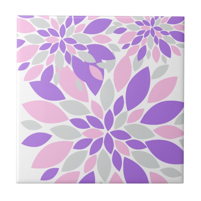 Magic Petals Purple Flowers Fliese (Vorderseite)