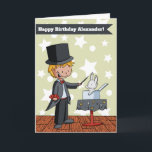 Magic Show Kids Personalisiert Happy Birthday Card Karte<br><div class="desc">Niedliche Geburtstag-Karte mit einer Illustration eines Zauberers und seines Hasen in der besten Zaubershow. Ideal für Kinder jeden Alters. Personalisieren Sie den Text mit Ihrer eigenen Nachricht,  und klicken Sie auf,  um ihn bei Bedarf anzupassen. Illustriert und entworfen von Patricia Alvarez.</div>
