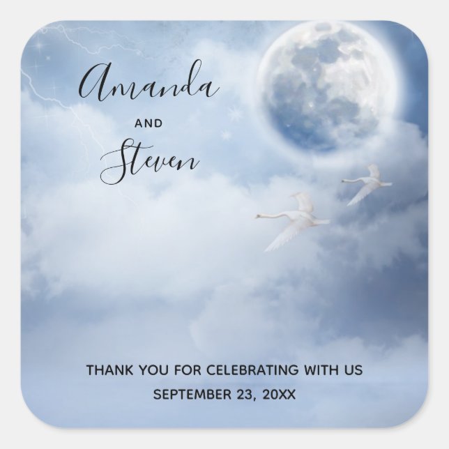 Magical Blue Sky mit flying Swans Wedding Quadratischer Aufkleber (Vorderseite)