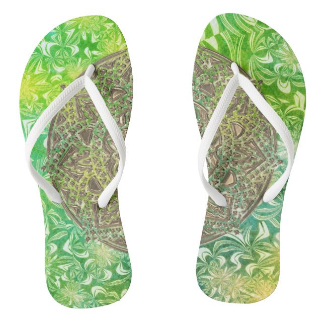 Magical Gold Mandala auf Green Floral Flip Flops (Fußbett)