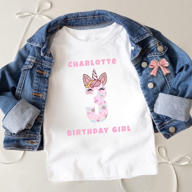 Magical Tie Dye Unicorn Coquette Bow T-Shirt (Von Creator hochgeladen)