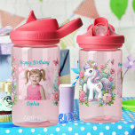 Magical Unicorn Kinder Schule Wasser Flasche Gesch<br><div class="desc">Genießen Sie Ihre Kleine mit dieser zauberhaften Einhornkids Wasserflasche, die für Ihr tägliches Abenteuer eine Touch der Magie entworfen wurde! Mit einem skurrilen Einhorn-Thema mit lebhaften, pastellfarbenen Regenbögen und glitzernden Sternen ist diese Flasche praktisch und voller Charme.Fügen Sie Ihrem Kind das Foto für ein einzigartiges, individuelles Design hinzu, das die...</div>