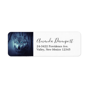 Magical Wild Wolf mit Phantastischen blauen Augen