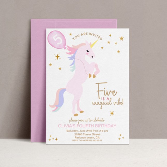 Magique Unicorne 5e anniversaire Invitation rose (Pink Unicorn 5th birthday invitation - Five is a vibe)
