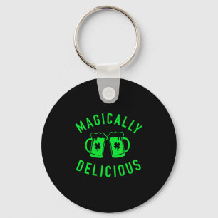 Magisch köstlich, St Patrick Day Drink Bier Schlüsselanhänger