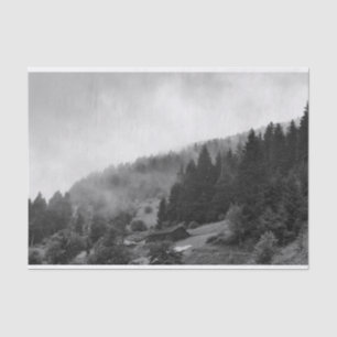 Magische, coole Natur im Nebel Seidenpapier