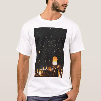 Magische fliegende Himmelslaternen Nachtfestival F T-Shirt
