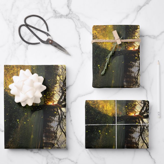 Magische Glühwürmchen, traumhafte Landschaft Geschenkpapier Set (Vorderseite)
