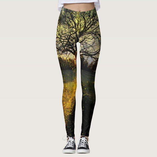 Magische Glühwürmchen, traumhafte Landschaft Leggings (Vorderseite)