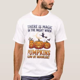 Magische Kürbisse leuchten im Mondlicht Halloween T-Shirt