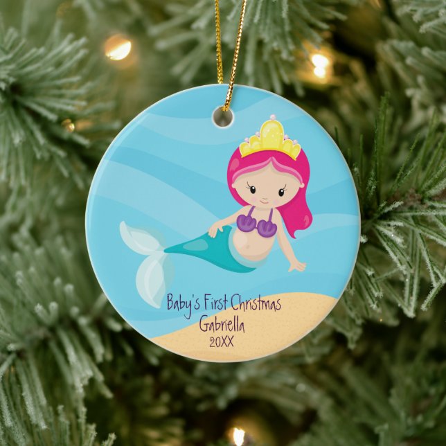Magische Mermaid Baby's First Christmas Keramik Ornament (Baum)