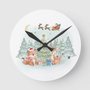 Magische Weihnachtsnacht im Winterwald Runde Wanduhr