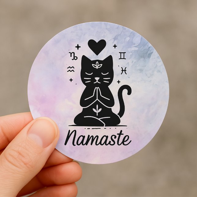 Magische Yoga-Katze-Aufkleber - Namaste & Zodiac-S Runder Aufkleber (Von Creator hochgeladen)