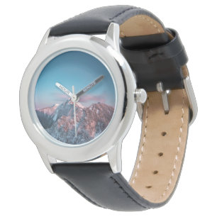 Magischer Himmel über dem Berg Storžič, Slowenien Armbanduhr