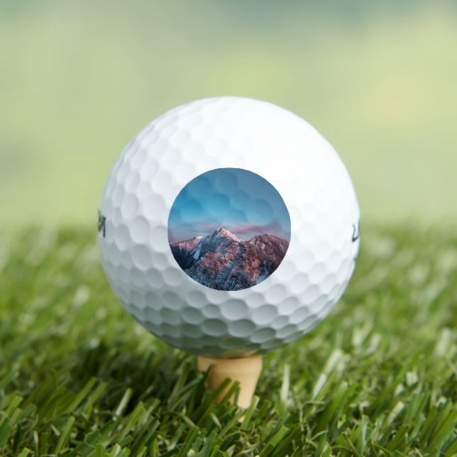 Magischer Himmel über dem Berg Storžič, Slowenien Golfball (Insitu T-Shirt)