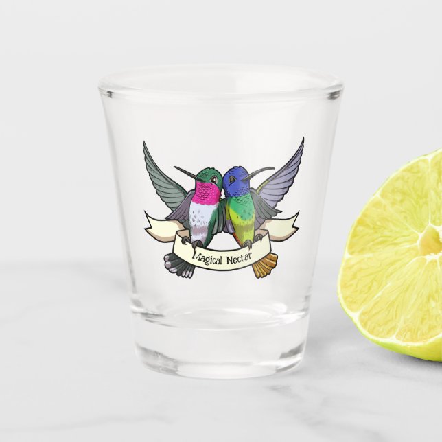 Magischer Nektar Niedliche Hummingbirds Holding Ri Schnapsglas (Vorderseite)