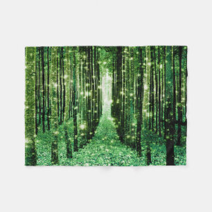 Magischer Wald Grüne Mystik Fleecedecke