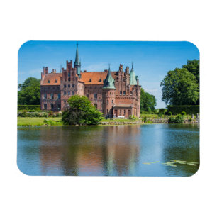 Magnet Flexible Château Egeskov au bord d'un étang