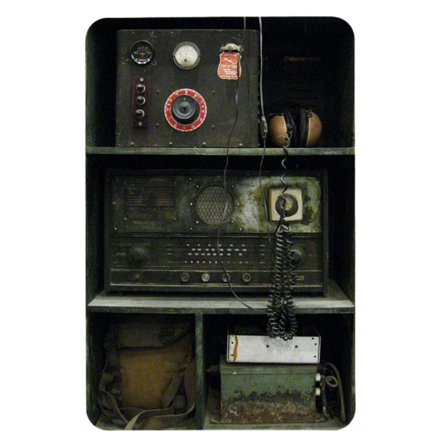 Magnet Flexible Commandes militaires Équipement radio Vintage (Vertical)