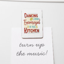 La Danse Est Très Encouragée Dans Cette Cuisine