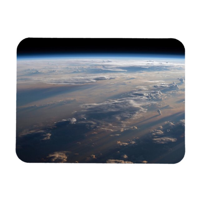 Magnet Flexible Le lever Du Soleil Coule De Longues Ombres Sur La  (Horizontal)