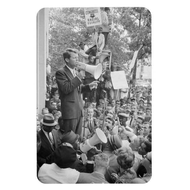 Magnet Flexible Le sénateur Robert Kennedy en campagne pour le pré (Vertical)