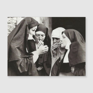 Magnétique Carte de photo vintage de nonnes fumant