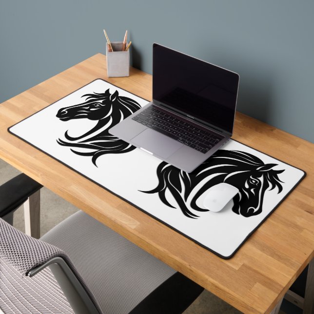 Magnificent Black Horse Head   Schreibtischunterlage (Büro 2)