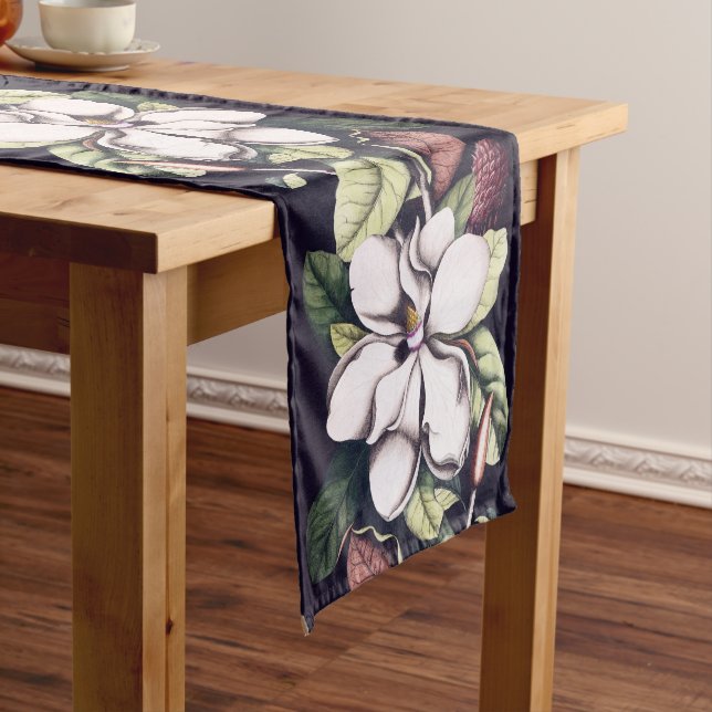 Magnolia-Blume-Muster Kurzer Tischläufer (Beispiel)