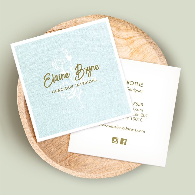 Magnolia Branch Floral Signature Script Blue Linen Quadratische Visitenkarte (Von Creator hochgeladen)