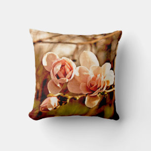 Magnolia-Stimmung in Rosa Kissen