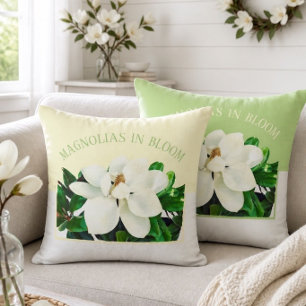 Magnolie in Blüte 16"x16" Reversibles Wurfkissen Kissen