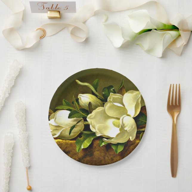 Magnolien auf goldenem Samttuch Pappteller (Hochzeit)