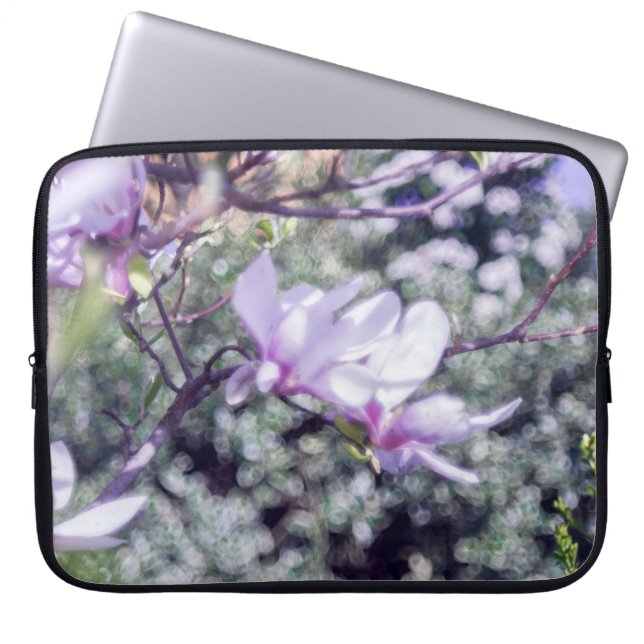 Magnolienblüte Laptopschutzhülle (Vorderseite)