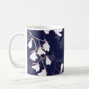 Magnolische Blume nahtloses Muster mit weißer Blum Kaffeetasse