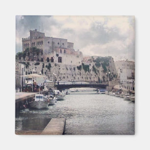 Mahon, Menorca Magnet
