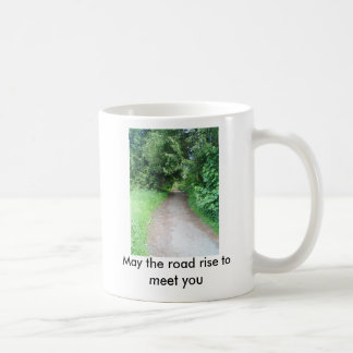 Mai der Straßenaufstieg, zum Sie zu treffen Kaffeetasse
