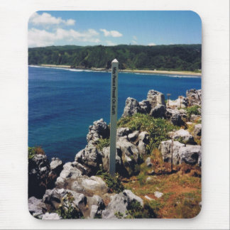 Mai-Frieden herrschen auf Erde vor! Mousepad