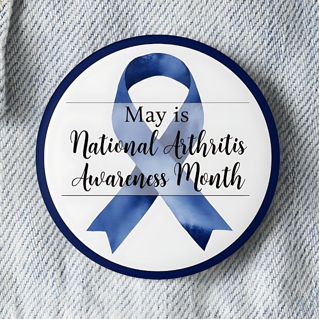Mai Nationaler Arthritis-Aufklärungsmonat Button (May is National Arhritis Awareness Month pinback button.  Blue awareness ribbon.)