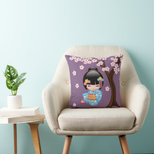 Maiko Kokeshi Puppe - Geisha-Mädchen im blauen Kim Kissen