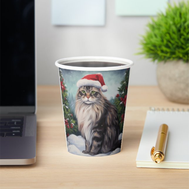 Maine Coon Cat in Schnee Weihnachten Pappbecher (InSitu)