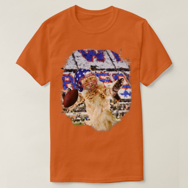 Maine Coon Cat Playing T-Shirt (Design vorne)