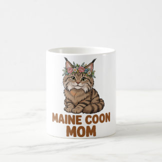 Maine Coon Mutter — Fluffige Maine Coon mit Blumen Kaffeetasse
