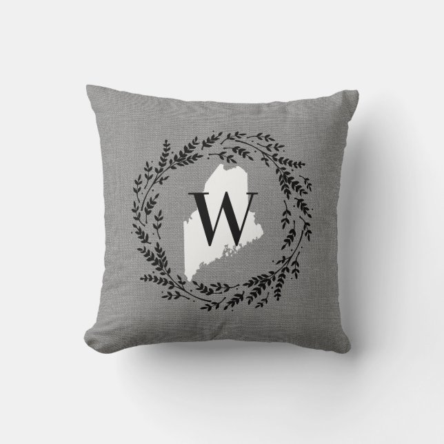 Maine Rustic Wreath Monogram Throw Pillow Kissen (Vorderseite)