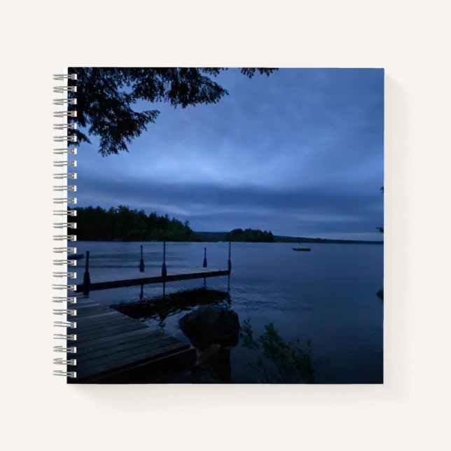 Mainsee mit Dock Hard Cover Journal Notizbuch (Vorderseite)