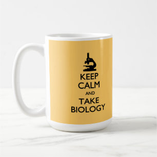 Maintenez calme pour prendre la tasse de biologie
