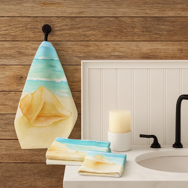 Maison de plage Coquille de conque  (Beach vibes...conch shell watercolor towel set )