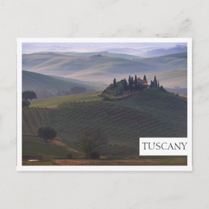 Maison en Toscane dans le matin brouillard carte p