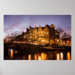 maisons de canal d'Amsterdam à l'aube affiche